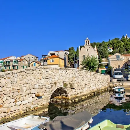 In Tribunj Mit Meerblick, Balkon, Klimaanlage, W-lan 5034-3 *