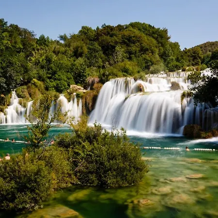 公寓 In Tribunj Mit Meerblick, Balkon, Klimaanlage, W-lan 5034-3 Tribalj