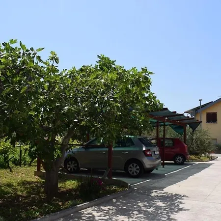 In Tribunj Mit Meerblick, Balkon, Klimaanlage, W-lan 5034-3 Tribalj