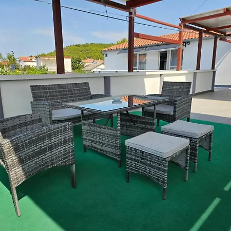 Appartement In Tribunj Mit Meerblick, Balkon, Klimaanlage, W-lan 5034-3