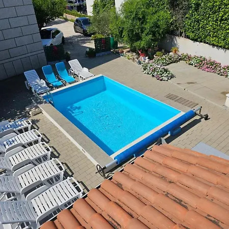 Appartement In Tribunj Mit Meerblick, Balkon, Klimaanlage, W-lan 5034-3 Tribalj