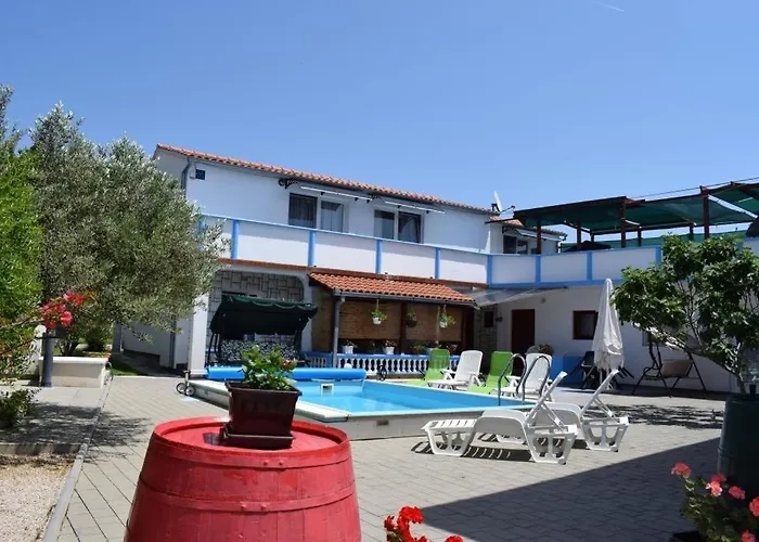 In Tribunj Mit Meerblick, Balkon, Klimaanlage, W-lan 5034-3 Appartement