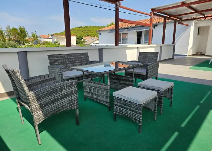 Appartement In Tribunj Mit Meerblick, Balkon, Klimaanlage, W-lan 5034-3